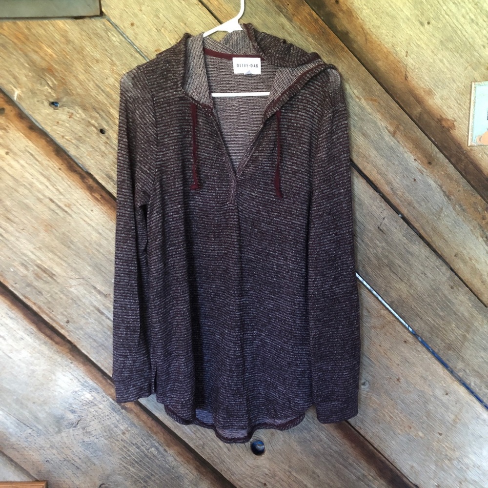 Pullover hooded sweater